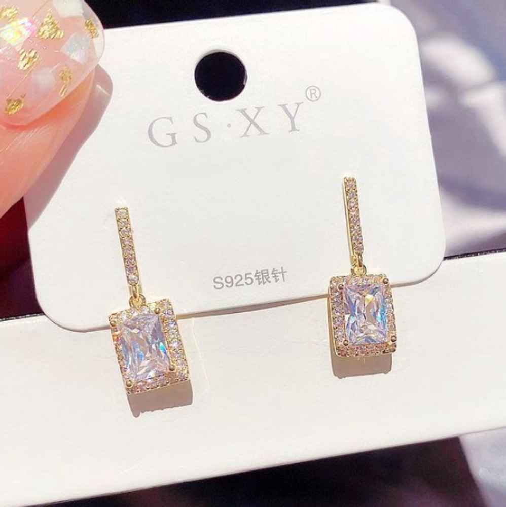 NEW YELLOW GOLD PLATED RADIANT DIAMOND EARRINGS - Picture 5 of 5